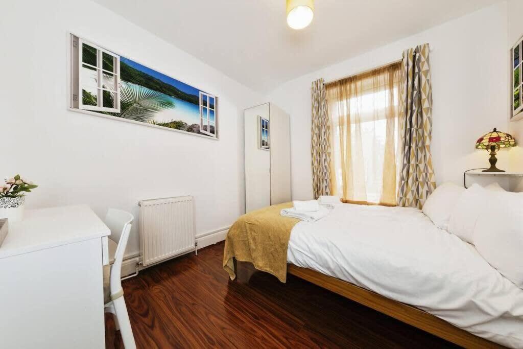 Your Chic 3Br Home Comfort And Style In London Kültér fotó